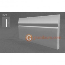 Напольный плинтус с гладким профилем Decor dizayn DD48