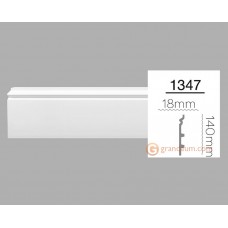 Напольный плинтус с гладким профилем Home Decor 1347 (2,44м)
