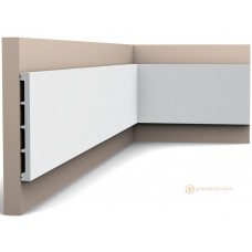 Напольный плинтус с гладким профилем Orac decor SX168